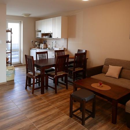 Apartment Adriana 10E, Vysoke Tatry, High Tatras เวลคี สลาวโคว์ ภายนอก รูปภาพ
